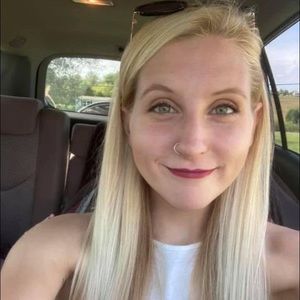 Meet your Posher, Hope